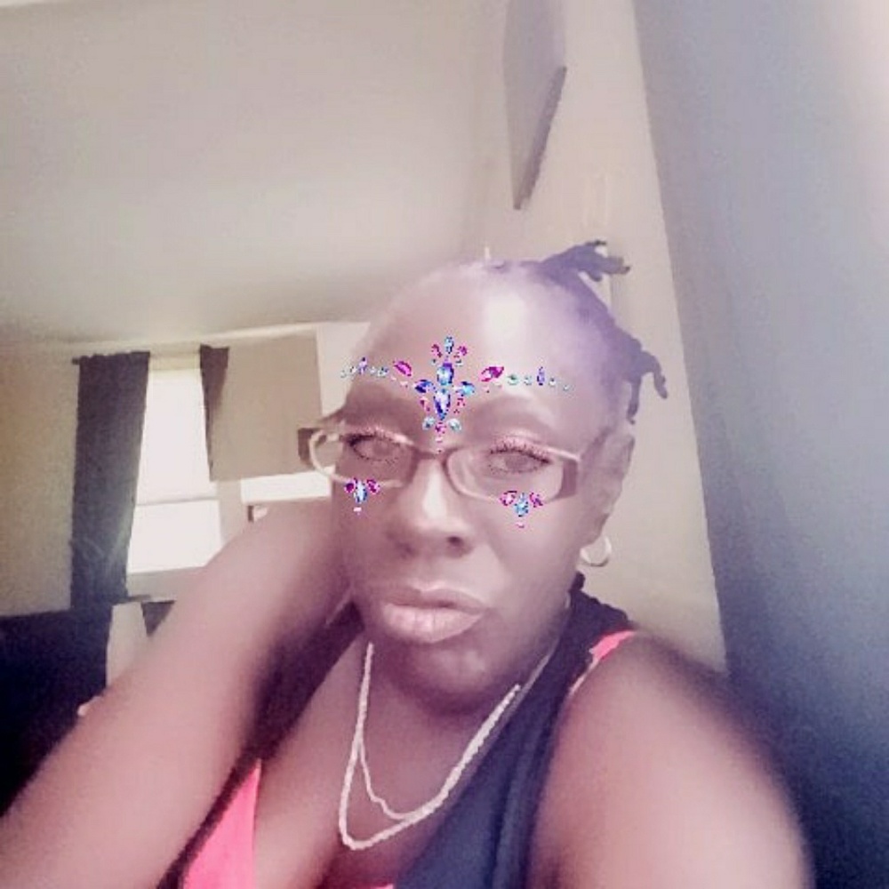 Meet your Posher, Renee